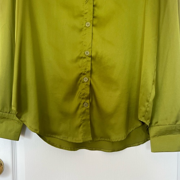 Bright green button down shirt in a size s/m by et clet for sale! - Picture 9 of 16